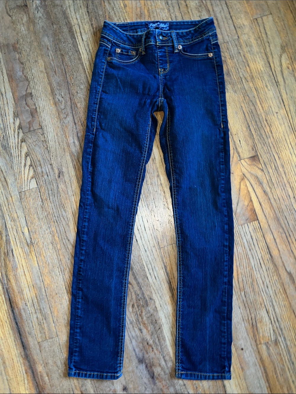 Women's Dark Indigo Skinny Jeans with Stretch
